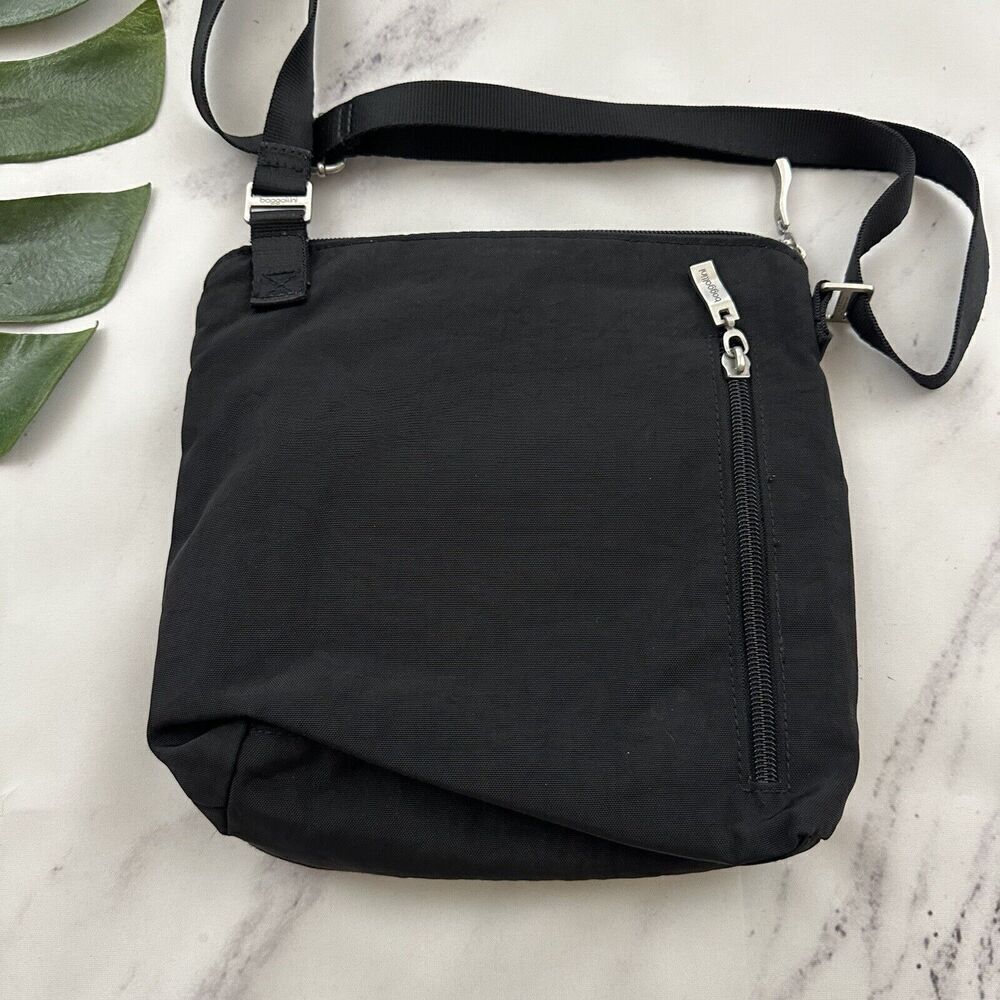 Baggallini Black Cross Body Purse Bag Solid Nylon Zipper Pockets Matching Pouch - Picture 5 of 7